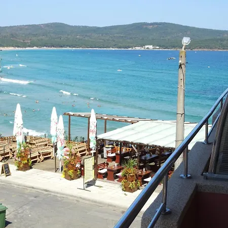 Dobrevi Pensiune Primorsko