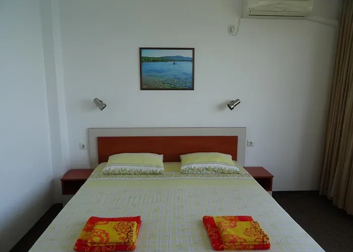 Πανσιόν Dobrevi