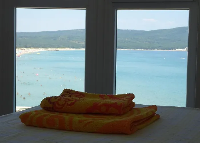 Dobrevi Πανσιόν 4*