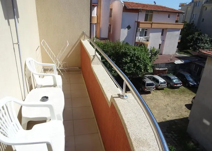 Πανσιόν Dobrevi