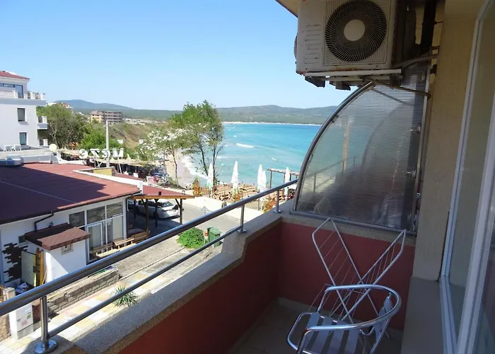 Πανσιόν Dobrevi