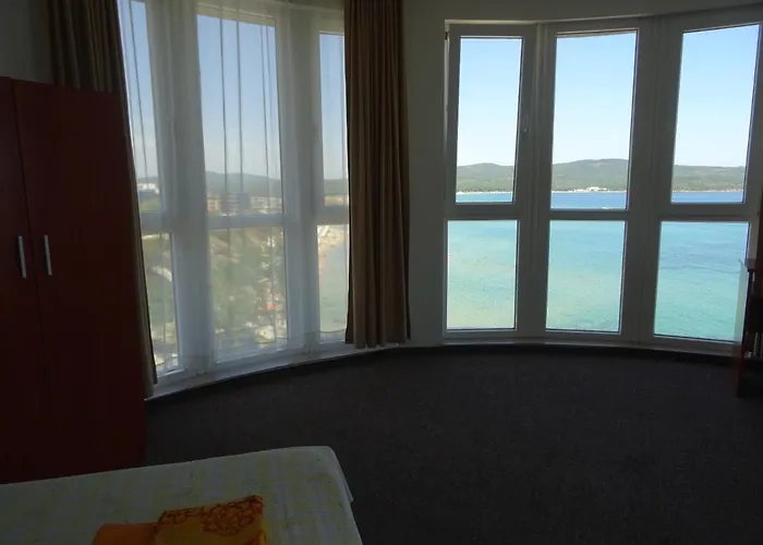 Dobrevi Πανσιόν Πριμόρσκο