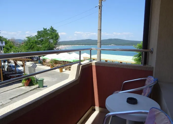 Πανσιόν Dobrevi