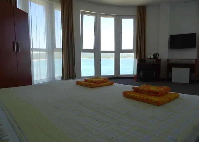 Dobrevi Πανσιόν Πριμόρσκο